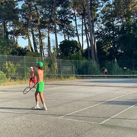 T3 Nature Piscine Tennis *