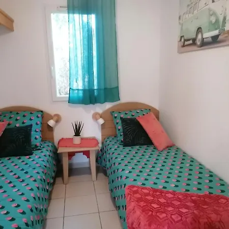 Chalet T3 Nature Piscine Tennis *